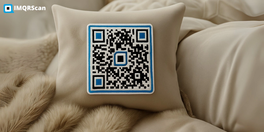 Custom QR code patch on Pillow
