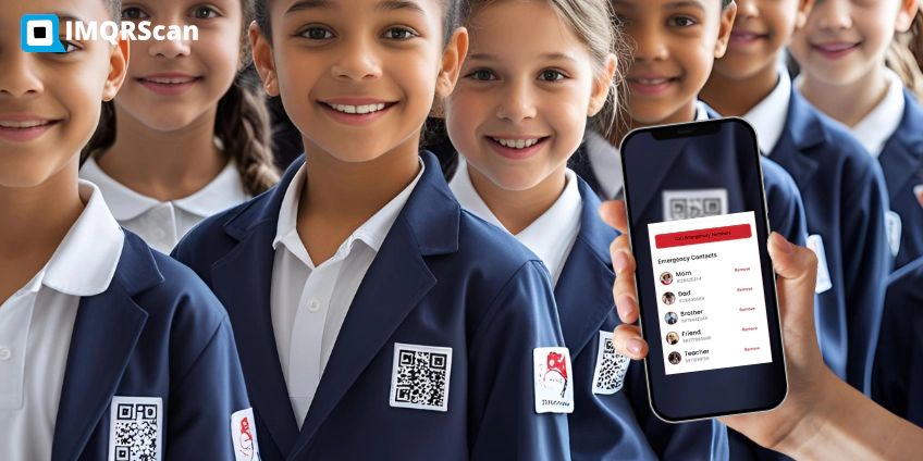 qr-code-patch-on-students-uniform-to-collect-information