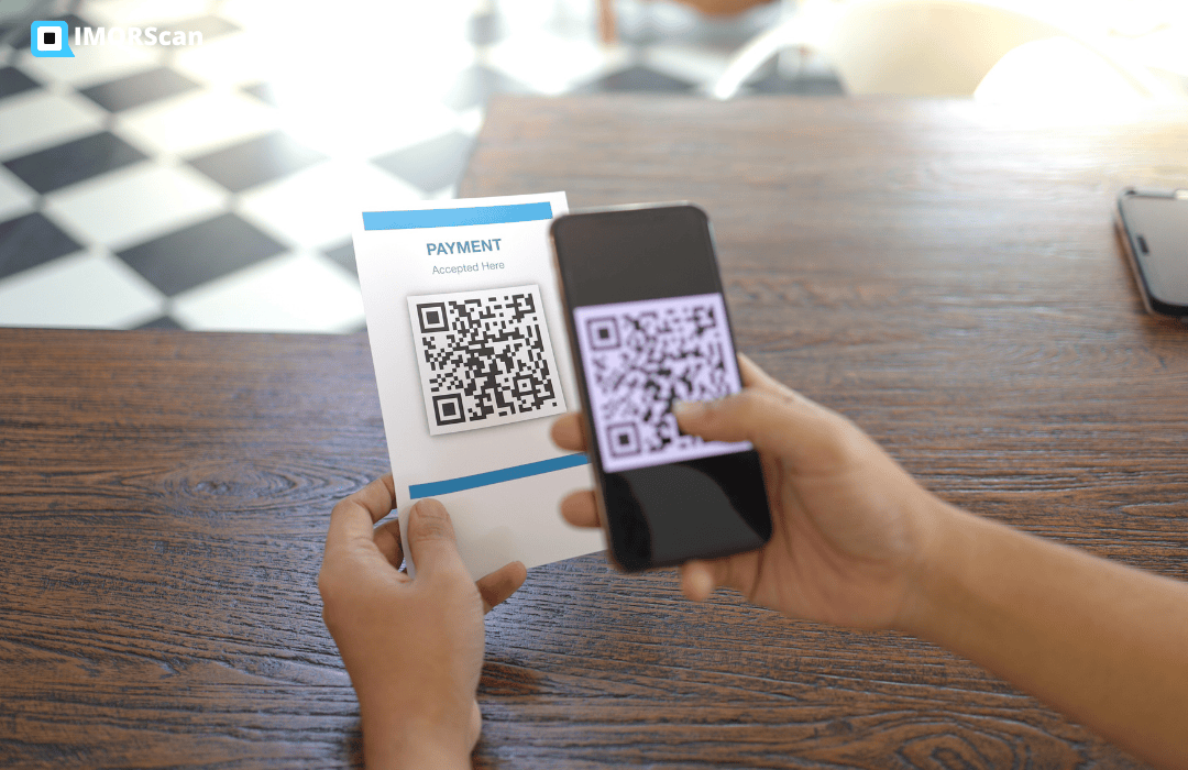 Discussing the practical ways in which dynamic QR codes can be used in restaurant sectors